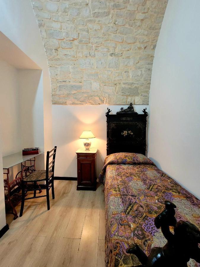 Giovinazzo Historic Apulia Old Town Stone House With Private Patio Daire Dış mekan fotoğraf