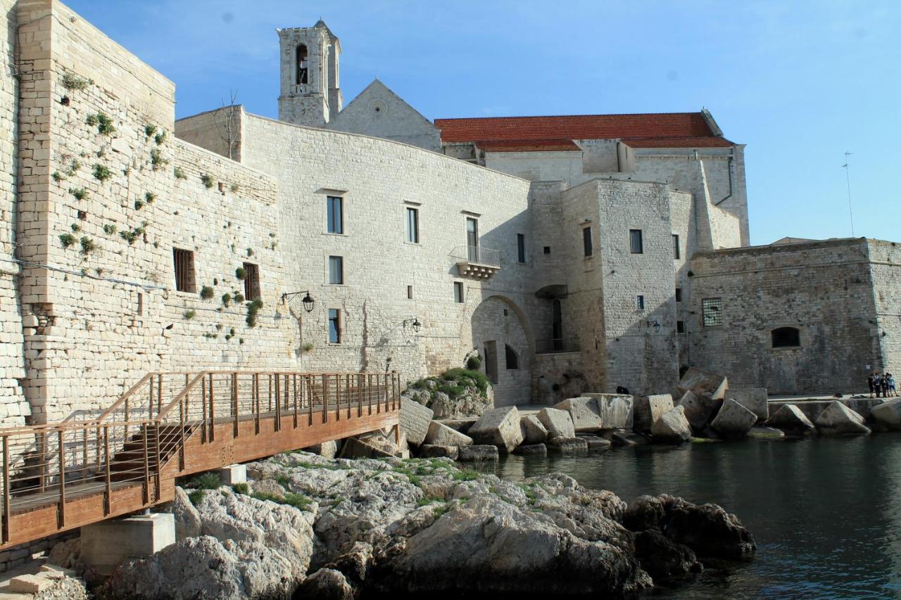 Giovinazzo Historic Apulia Old Town Stone House With Private Patio Daire Dış mekan fotoğraf