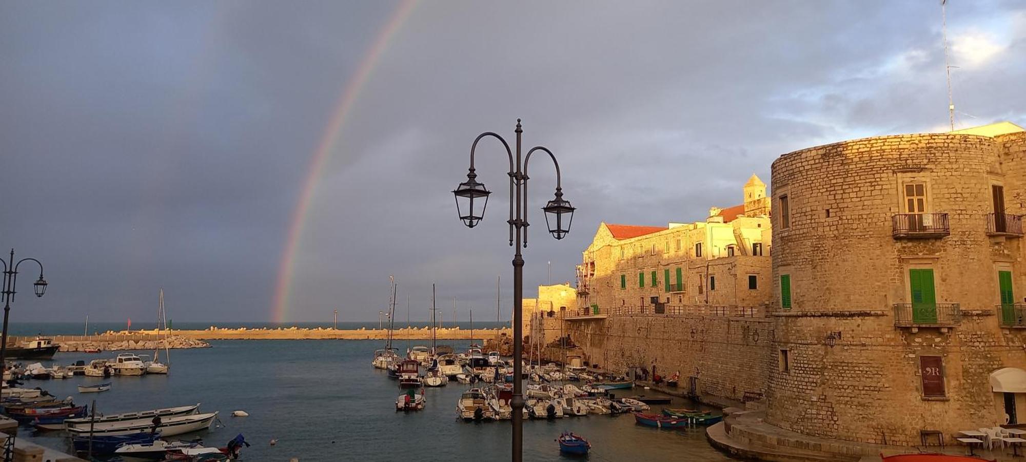 Giovinazzo Historic Apulia Old Town Stone House With Private Patio Daire Dış mekan fotoğraf